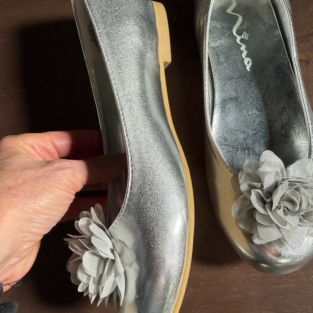 Nina Silver Glitter Girls Flats with Floral Detail - worn once